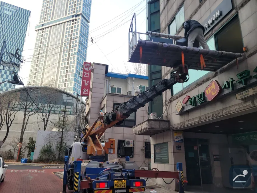 전남 고소작업차 전기·통신 작업 현장